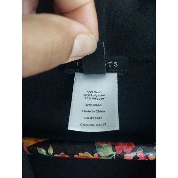 EUC Talbots Black Wool Long Sweater Vest with Ruffle Collar Size Large - Picture 3 of 7